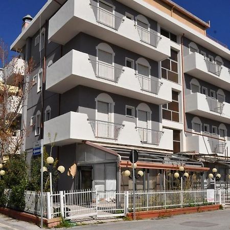Hotel Sabbia D'Oro Rimini Kültér fotó