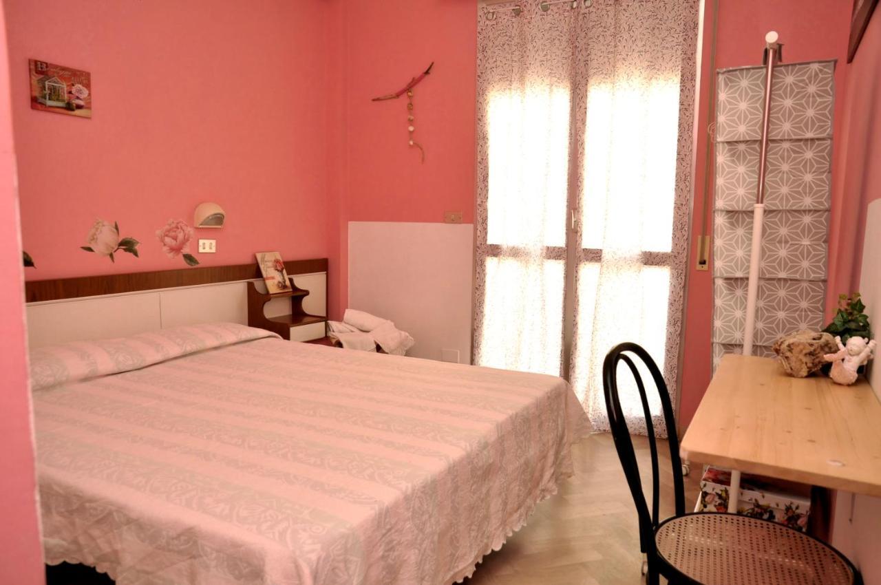 Hotel Sabbia D'Oro Rimini Kültér fotó