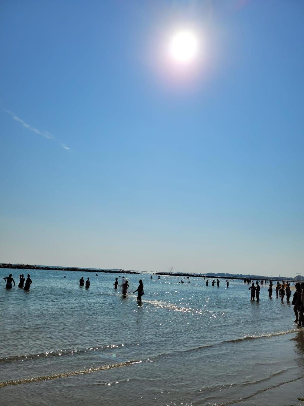 Hotel Sabbia D'Oro Rimini Kültér fotó