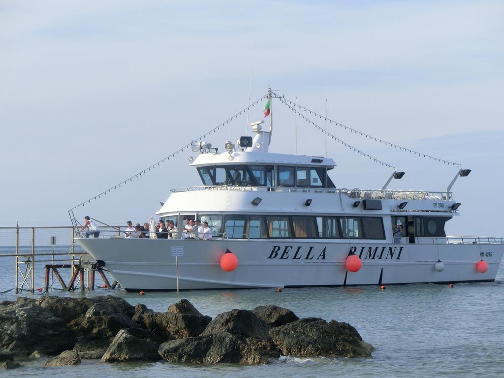 Hotel Sabbia D'Oro Rimini Kültér fotó