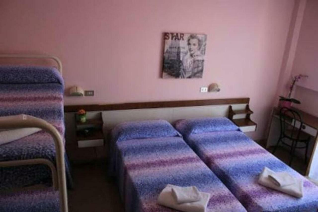Hotel Sabbia D'Oro Rimini Kültér fotó