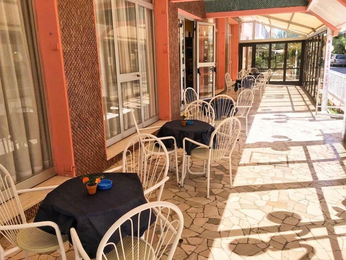 Hotel Sabbia D'Oro Rimini Kültér fotó